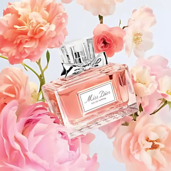 Miss Dior Eau de Toilette by Dior - 100ml - Image 2